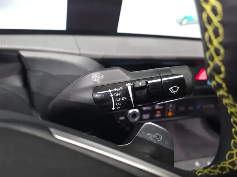 2023 Kia EV6 с пробегом 75 133 км