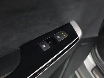 2023 Kia EV6 с пробегом 75 133 км