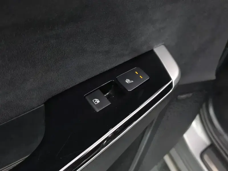 2023 Kia EV6 с пробегом 75 133 км