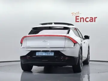 2024 Kia EV6 с пробегом 56 455 км