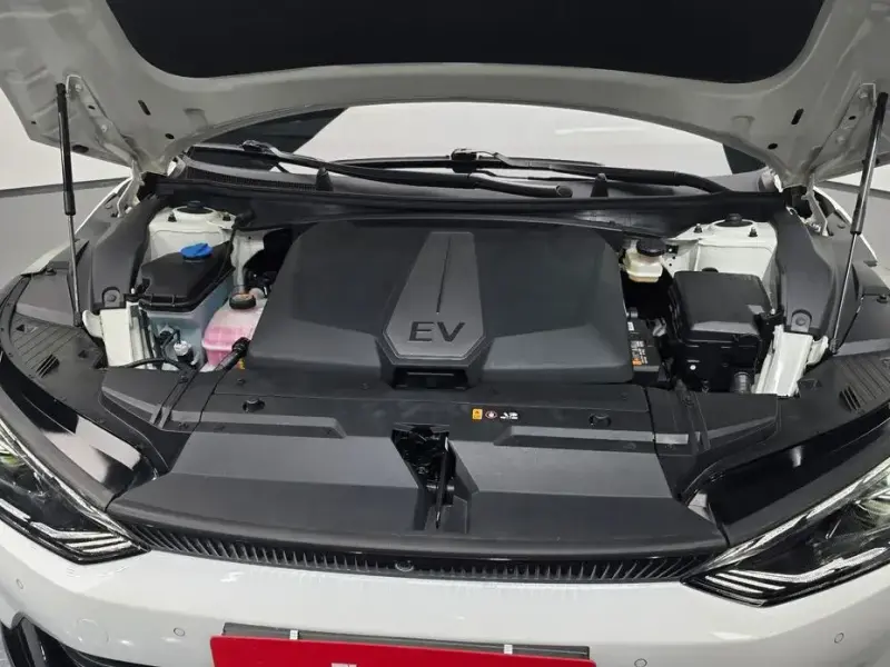 2024 Kia EV6 с пробегом 56 455 км