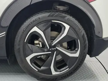 2024 Kia EV6 с пробегом 56 455 км