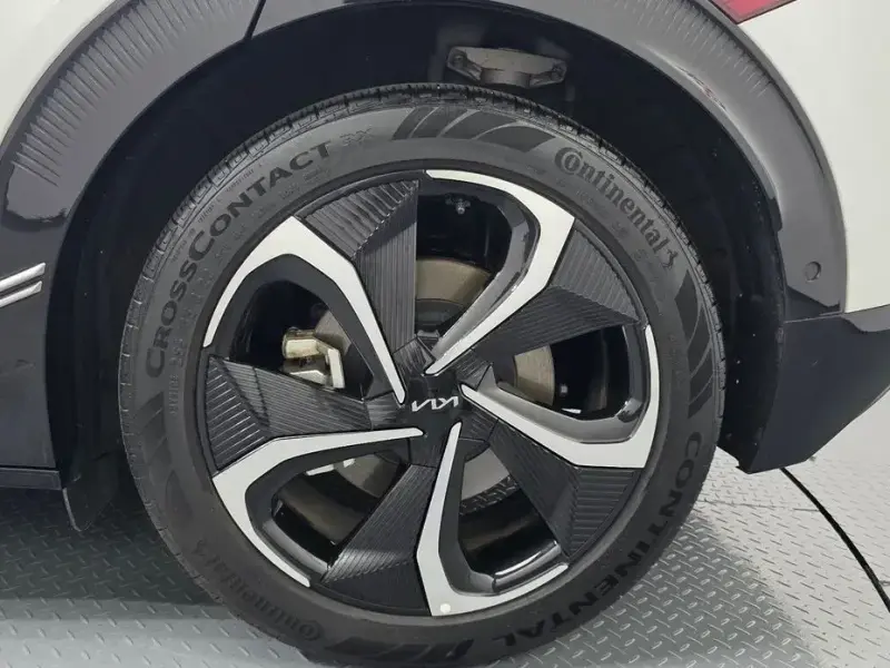 2024 Kia EV6 с пробегом 56 455 км