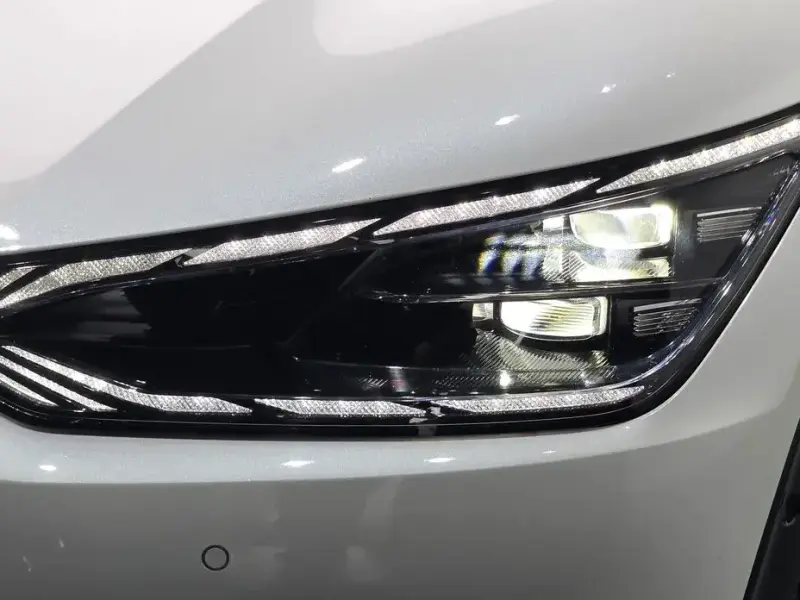 2024 Kia EV6 с пробегом 56 455 км