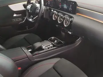 2022 Mercedes-Benz CLA с пробегом 18 959 км