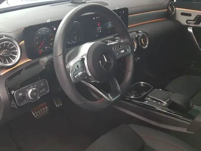 2022 Mercedes-Benz CLA с пробегом 18 959 км