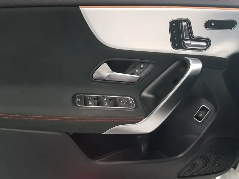 2022 Mercedes-Benz CLA с пробегом 18 959 км