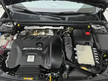 2025 Mercedes-Benz CLA с пробегом 68 км