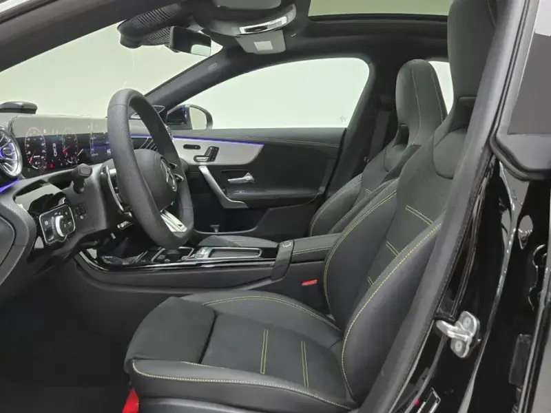 2025 Mercedes-Benz CLA с пробегом 68 км