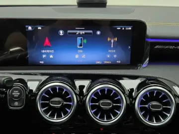 2025 Mercedes-Benz CLA с пробегом 68 км