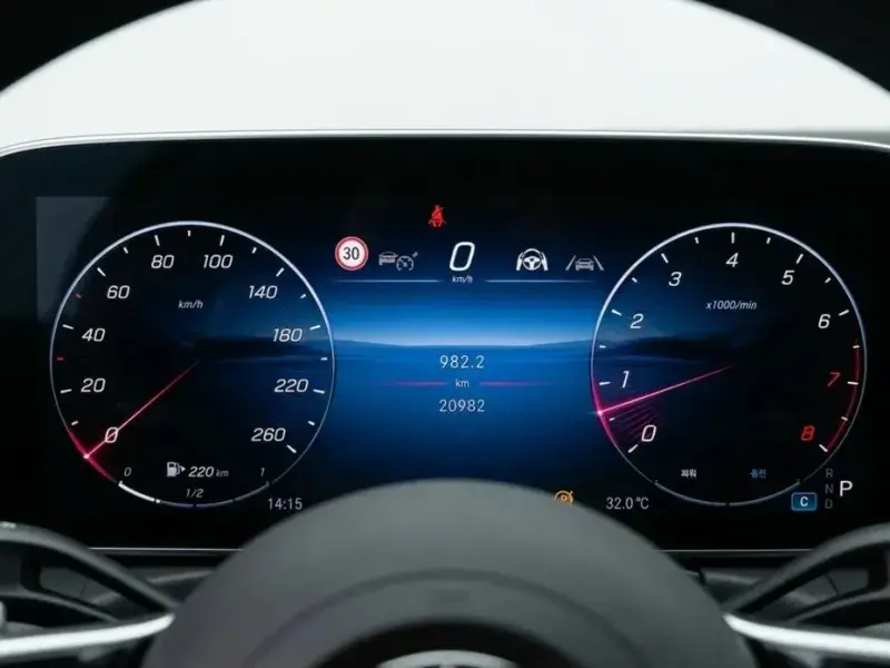 2025 Mercedes-Benz E-Класс с пробегом 20 981 км