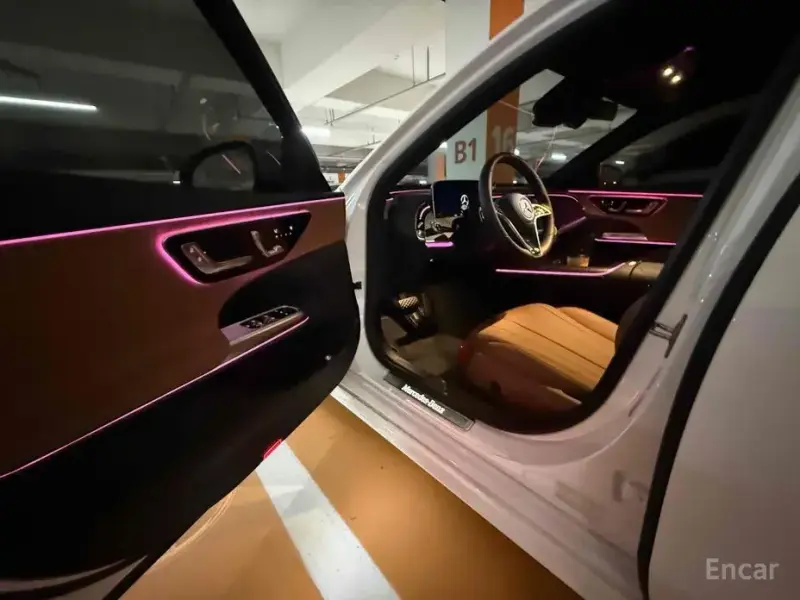 2025 Mercedes-Benz E-Класс с пробегом 657 км
