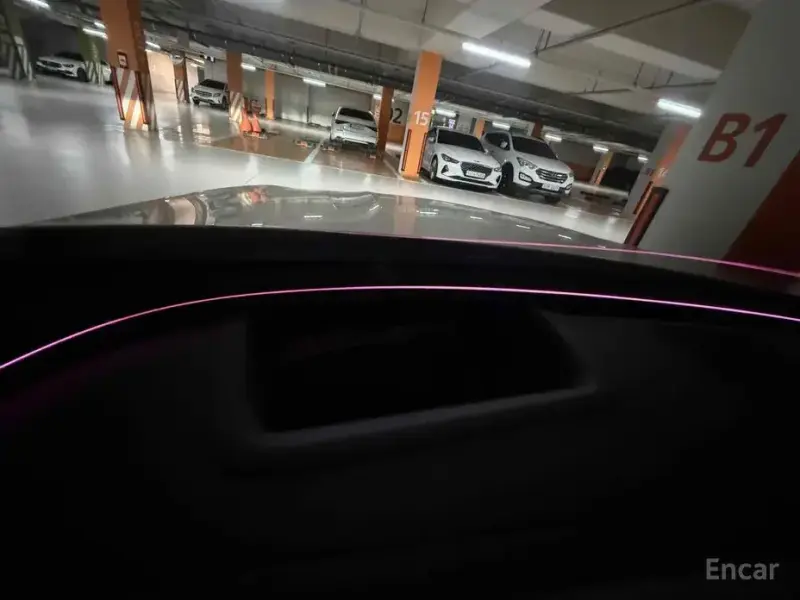 2025 Mercedes-Benz E-Класс с пробегом 657 км