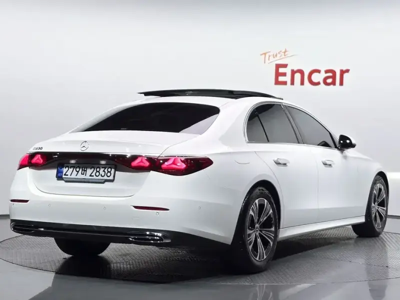 2025 Mercedes-Benz E-Класс с пробегом 20 463 км