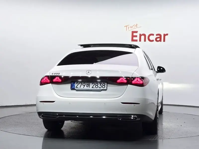 2025 Mercedes-Benz E-Класс с пробегом 20 463 км