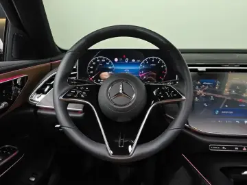 2025 Mercedes-Benz E-Класс с пробегом 20 463 км