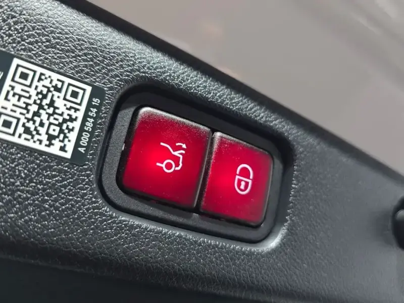 2025 Mercedes-Benz E-Класс с пробегом 20 463 км