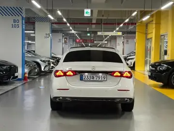 2025 Mercedes-Benz E-Класс с пробегом 12 400 км