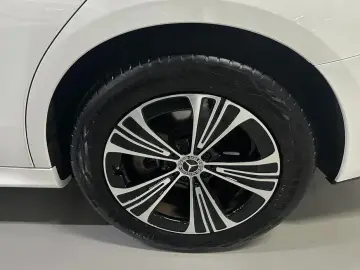 2025 Mercedes-Benz E-Класс с пробегом 12 400 км