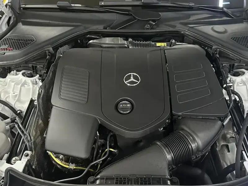 2025 Mercedes-Benz E-Класс с пробегом 12 400 км