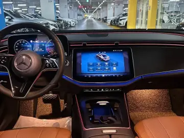 2025 Mercedes-Benz E-Класс с пробегом 12 400 км