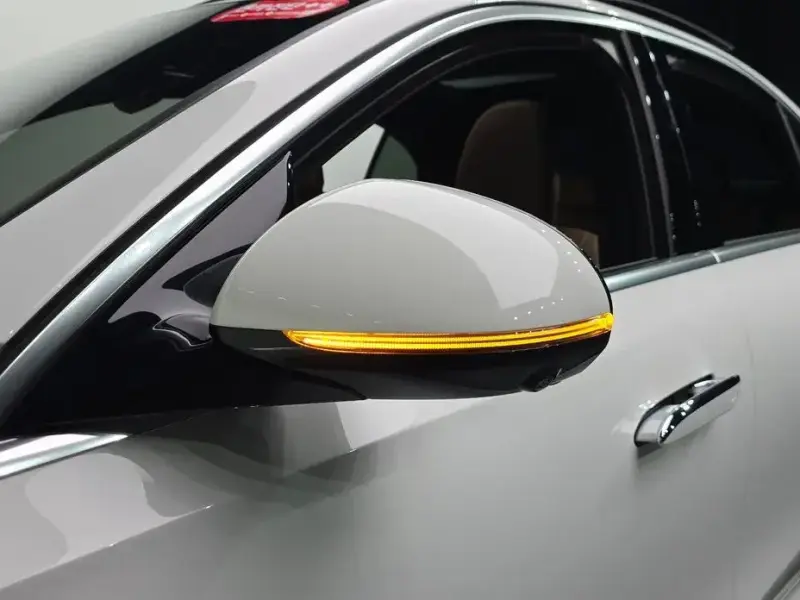 2025 Mercedes-Benz E-Класс с пробегом 20 463 км