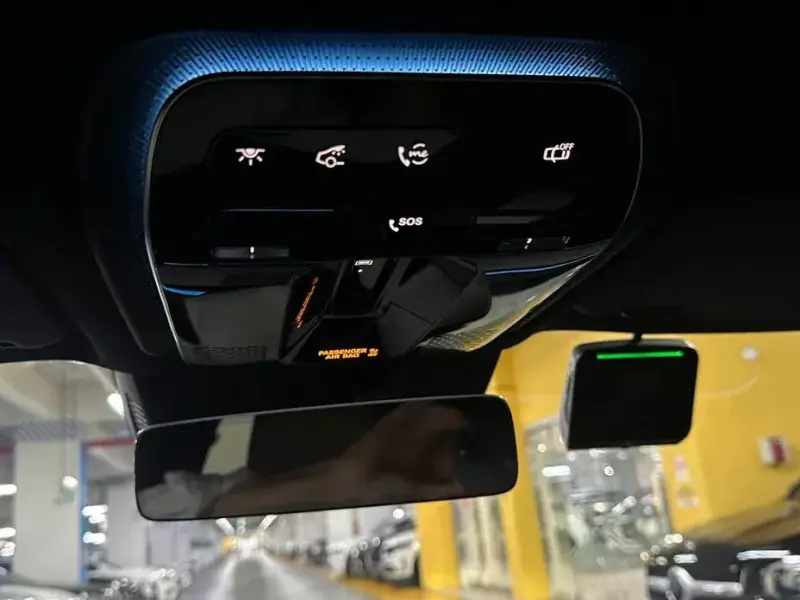 2025 Mercedes-Benz E-Класс с пробегом 12 400 км