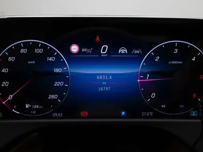 2025 Mercedes-Benz E-Класс с пробегом 16 762 км