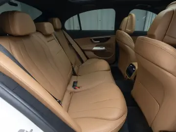 2025 Mercedes-Benz E-Класс с пробегом 16 762 км
