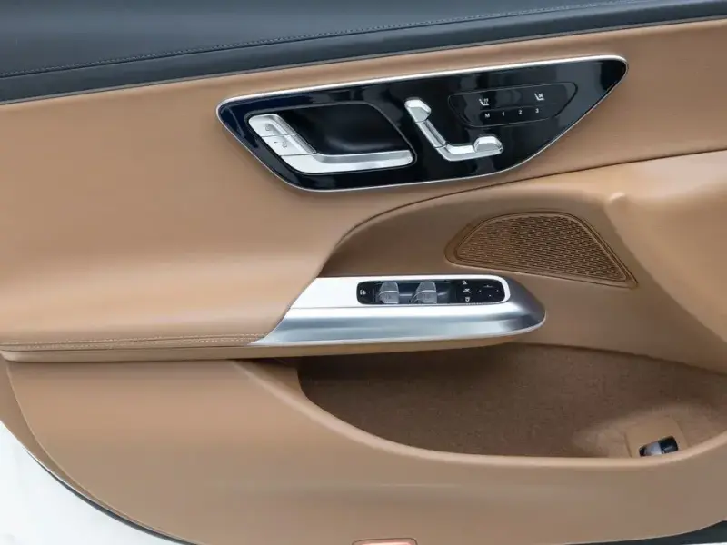 2025 Mercedes-Benz E-Класс с пробегом 16 762 км