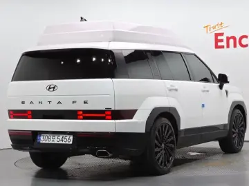 2025 Hyundai Santa Fe с пробегом 2 393 км