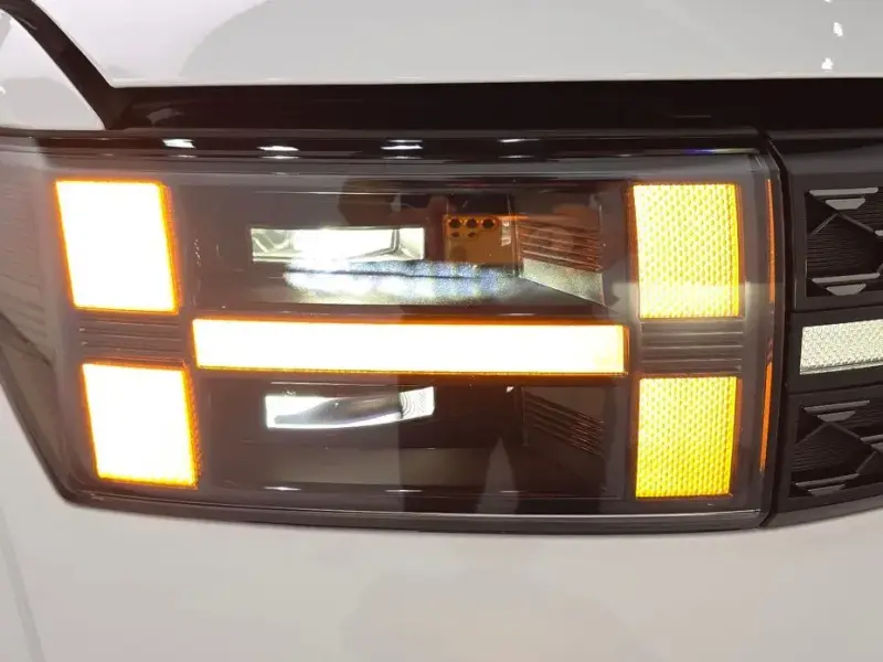 2025 Hyundai Santa Fe с пробегом 2 393 км