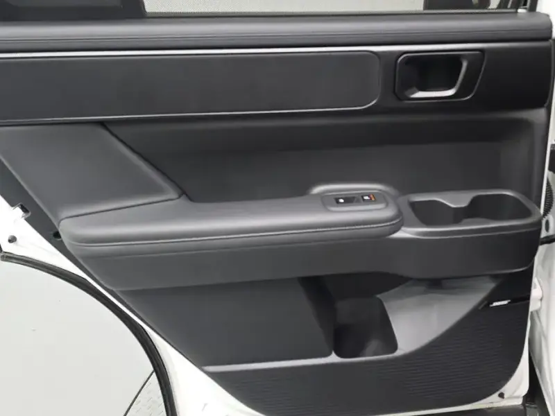 2025 Hyundai Santa Fe с пробегом 2 393 км