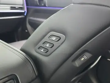 2025 Hyundai Santa Fe с пробегом 2 393 км