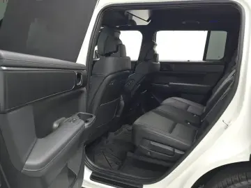 2025 Hyundai Santa Fe с пробегом 2 393 км