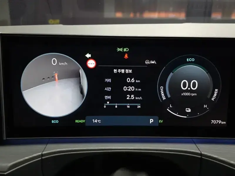 2025 Hyundai Santa Fe с пробегом 7 079 км