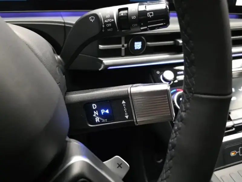 2025 Hyundai Santa Fe с пробегом 7 079 км