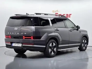 2023 Hyundai Santa Fe с пробегом 10 261 км
