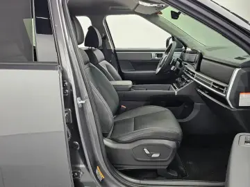 2023 Hyundai Santa Fe с пробегом 10 261 км