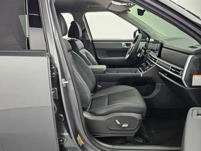 2023 Hyundai Santa Fe с пробегом 10 261 км