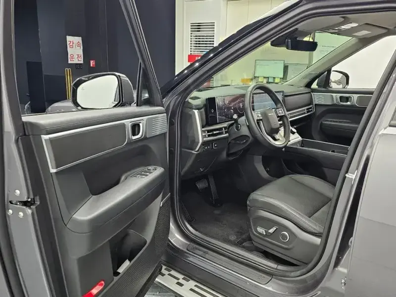 2023 Hyundai Santa Fe с пробегом 10 261 км