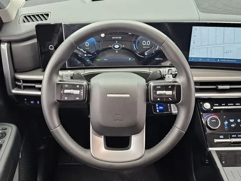 2023 Hyundai Santa Fe с пробегом 10 261 км