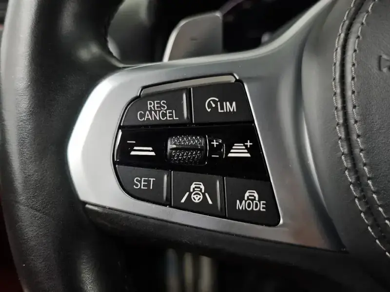 2021 BMW 8 серии с пробегом 123 187 км