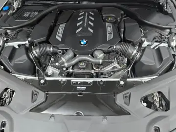 2025 BMW 8 серии с пробегом 8 248 км