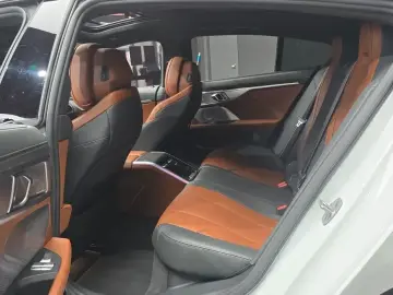 2025 BMW 8 серии с пробегом 8 248 км