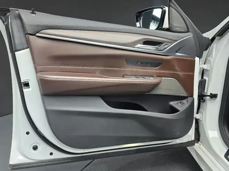 2020 BMW 6 серии с пробегом 103 038 км