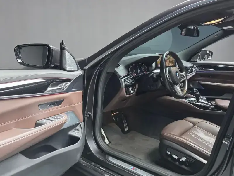 2022 BMW 6 серии с пробегом 66 477 км