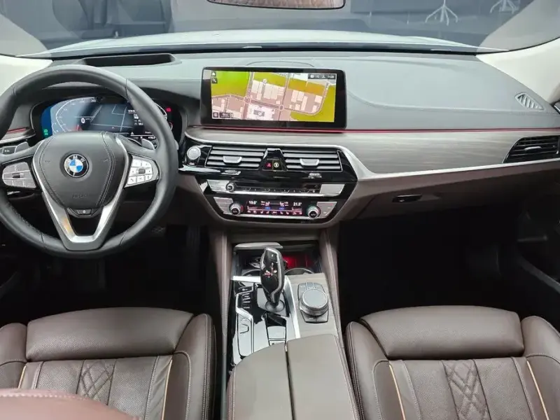 2023 BMW 6 серии с пробегом 42 588 км