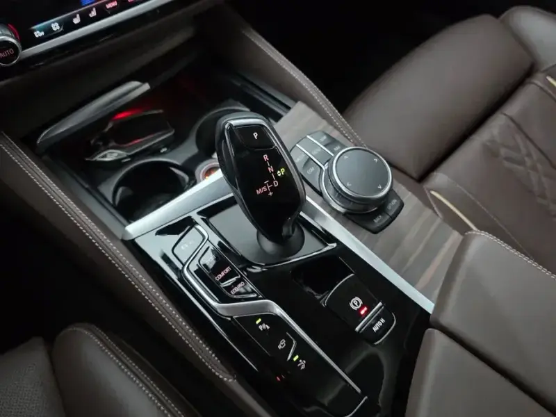 2023 BMW 6 серии с пробегом 42 588 км