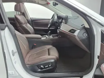2023 BMW 6 серии с пробегом 42 588 км